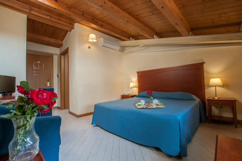 Park Hotel Villa Americana Rodi Garganico Εξωτερικό φωτογραφία